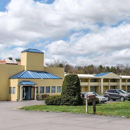 Rodeway Inn Brookville Exterior foto